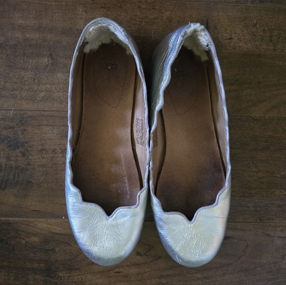 UGG Silver Scalloped Flats Size 7